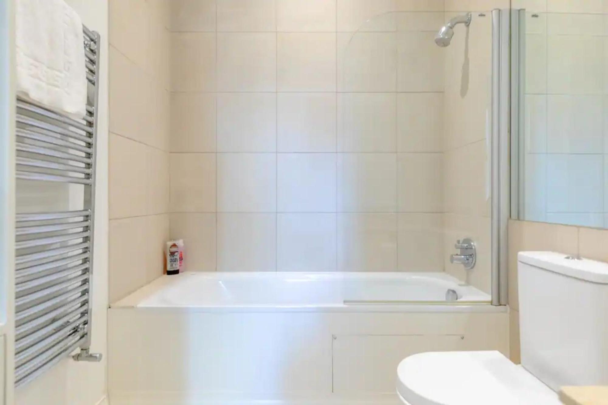 Chic 2Bd Flat - 5 Minutes From Marylebone Appartement Londen Buitenkant foto